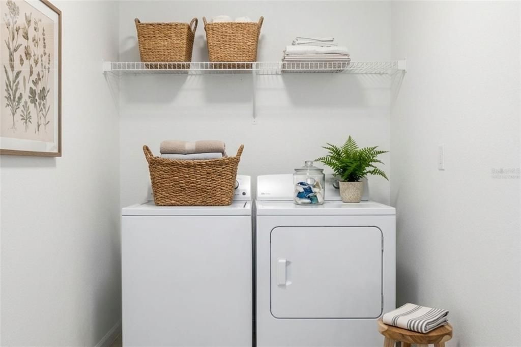 На продажу: $329,900 (4 спален, 3 ванн, 2020 Квадратных фут)