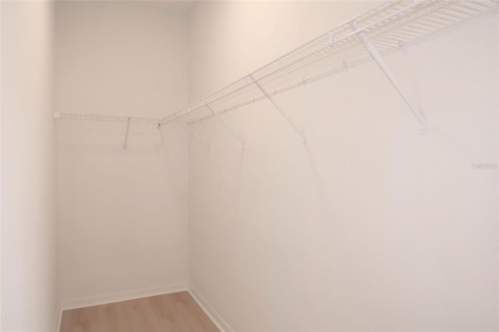 На продажу: $329,900 (4 спален, 3 ванн, 2020 Квадратных фут)