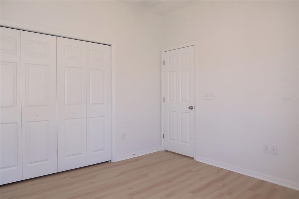 На продажу: $329,900 (4 спален, 3 ванн, 2020 Квадратных фут)