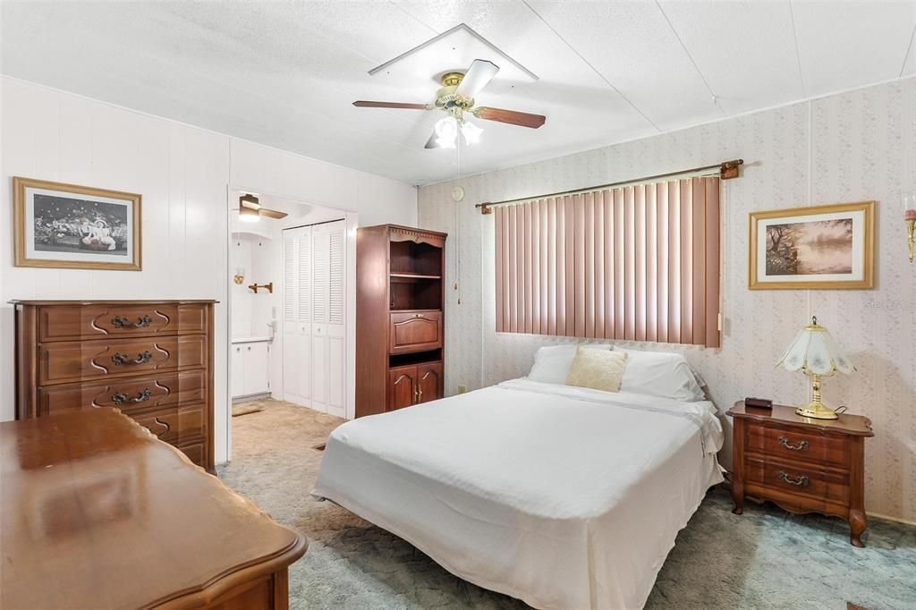 For Sale: $96,000 (2 beds, 2 baths, 1152 Square Feet)