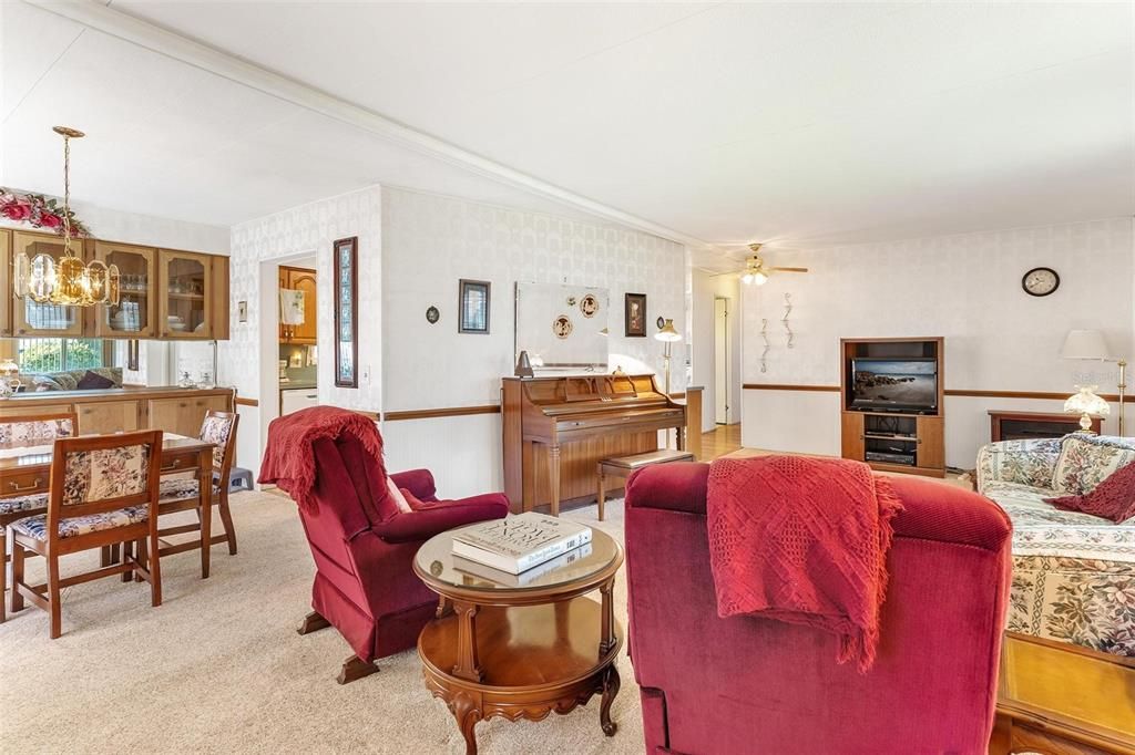 For Sale: $96,000 (2 beds, 2 baths, 1152 Square Feet)