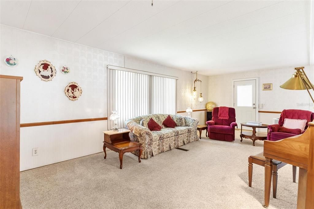 For Sale: $96,000 (2 beds, 2 baths, 1152 Square Feet)