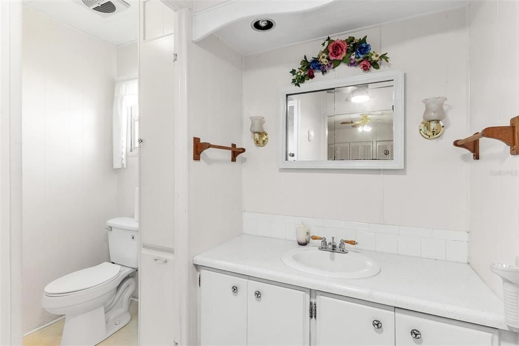 For Sale: $96,000 (2 beds, 2 baths, 1152 Square Feet)