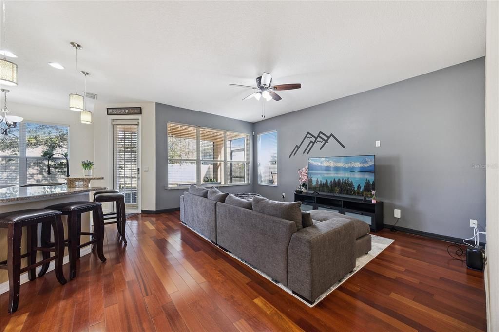 На продажу: $450,000 (4 спален, 2 ванн, 2478 Квадратных фут)