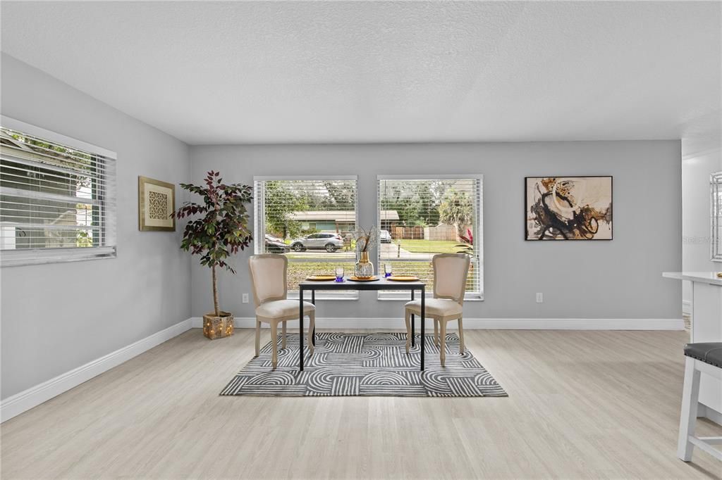 For Sale: $399,000 (3 beds, 2 baths, 1102 Square Feet)