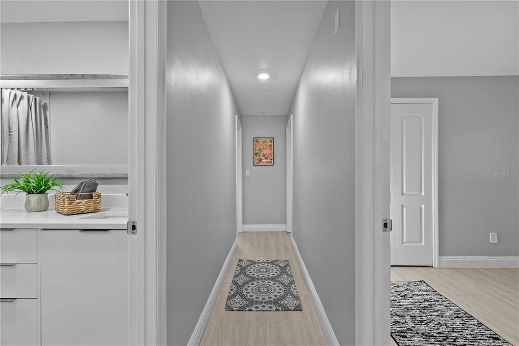 For Sale: $399,000 (3 beds, 2 baths, 1102 Square Feet)