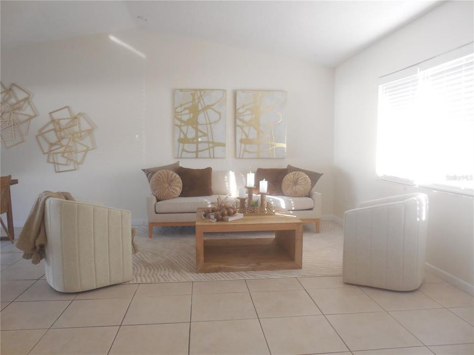 На продажу: $429,900 (3 спален, 2 ванн, 1494 Квадратных фут)