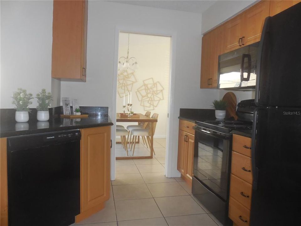 На продажу: $429,900 (3 спален, 2 ванн, 1494 Квадратных фут)