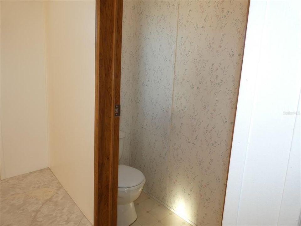 For Sale: $389,900 (3 beds, 2 baths, 1352 Square Feet)