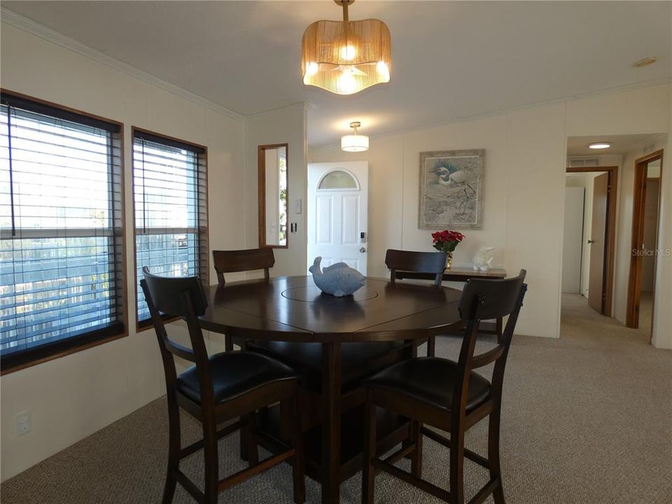 For Sale: $389,900 (3 beds, 2 baths, 1352 Square Feet)