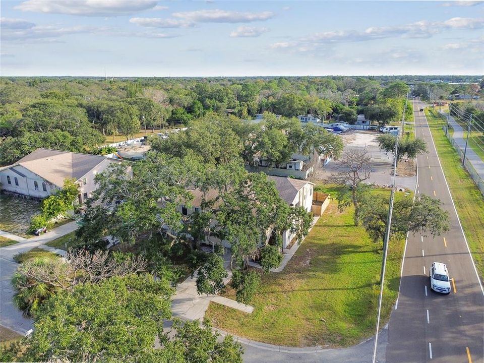 En Venta: $699,900 (6 camas, 4 baños, 3384 Pies cuadrados)