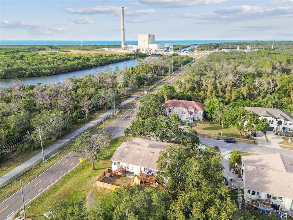 En Venta: $699,900 (6 camas, 4 baños, 3384 Pies cuadrados)