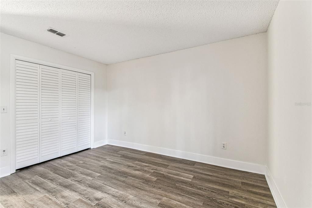 En Venta: $699,900 (6 camas, 4 baños, 3384 Pies cuadrados)