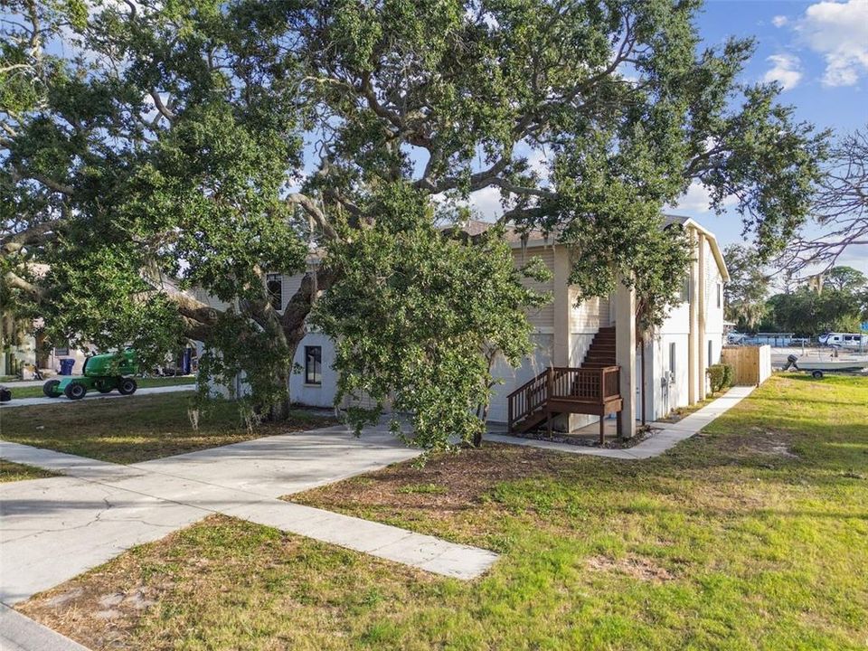 En Venta: $699,900 (6 camas, 4 baños, 3384 Pies cuadrados)