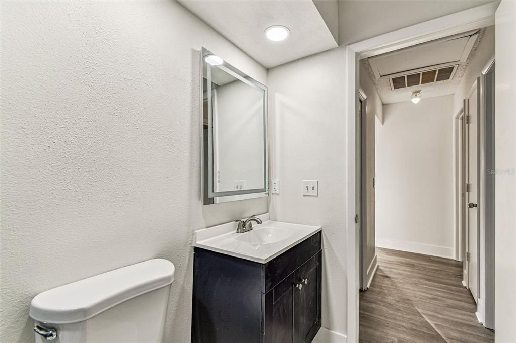 En Venta: $699,900 (6 camas, 4 baños, 3384 Pies cuadrados)