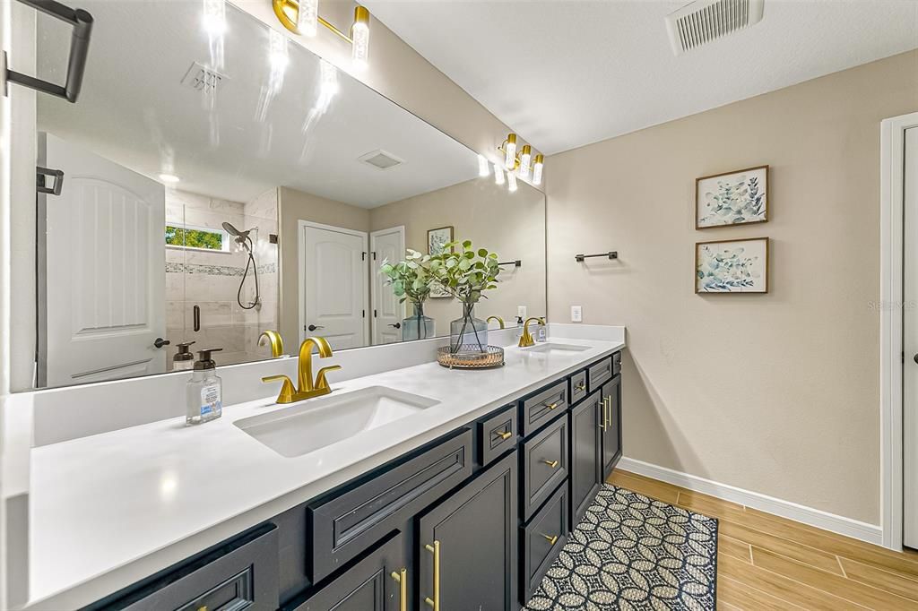 出租: $3,495 (5 贝兹, 3 浴室, 2420 平方英尺)