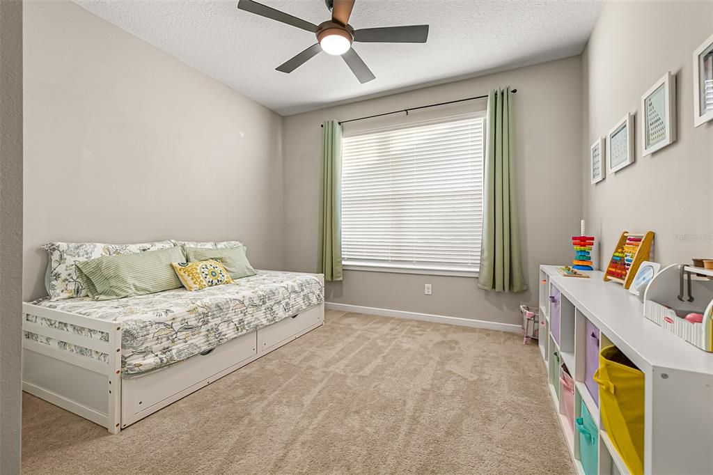 出租: $3,495 (5 贝兹, 3 浴室, 2420 平方英尺)