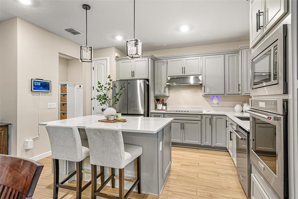 出租: $3,495 (5 贝兹, 3 浴室, 2420 平方英尺)