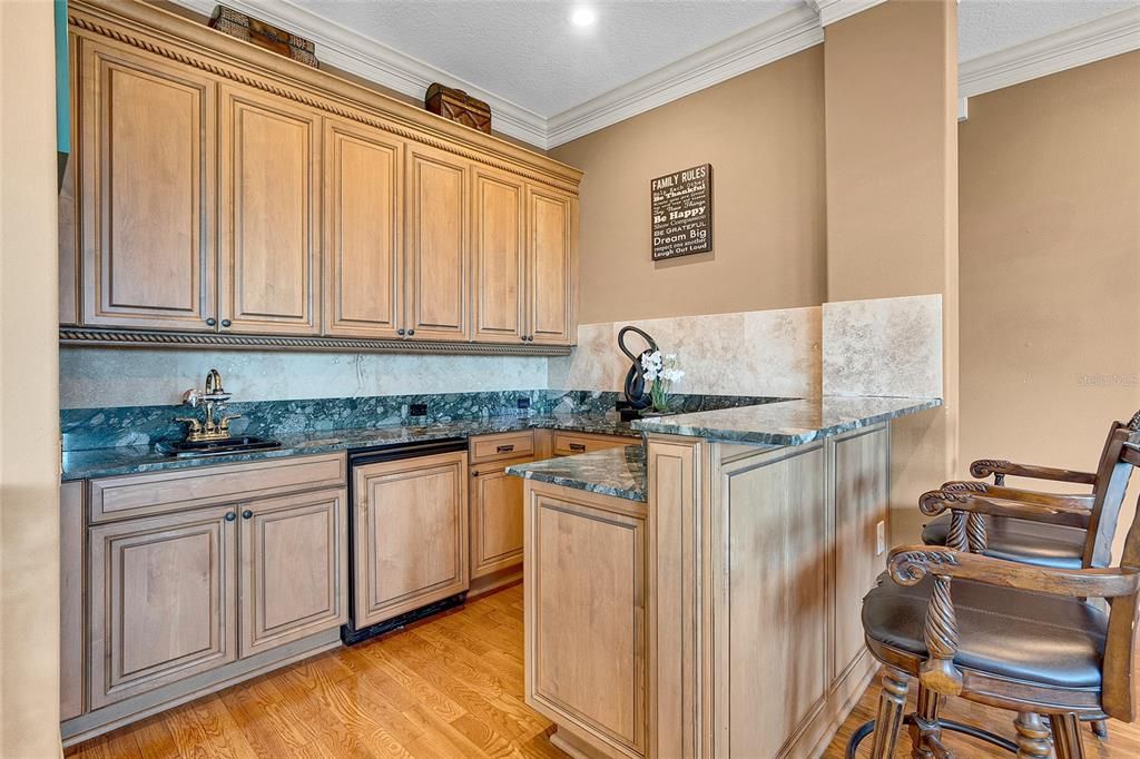 На продажу: $2,250,000 (5 спален, 5 ванн, 5061 Квадратных фут)