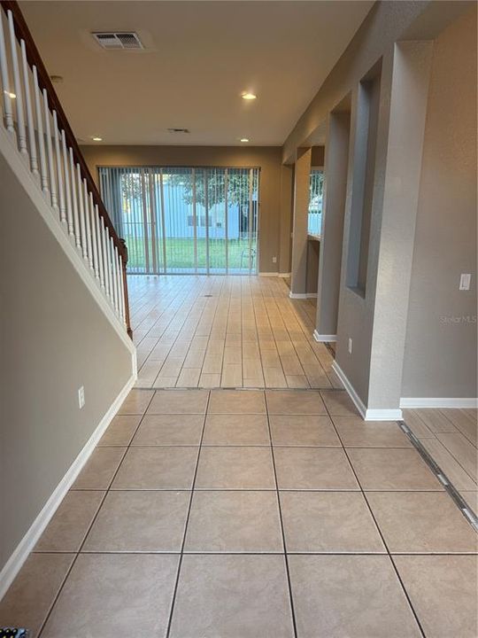 For Rent: $2,950 (5 beds, 3 baths, 2756 Square Feet)