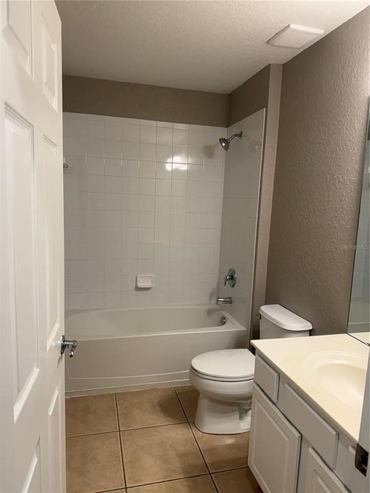 For Rent: $2,950 (5 beds, 3 baths, 2756 Square Feet)