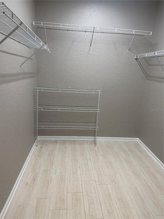 For Rent: $2,950 (5 beds, 3 baths, 2756 Square Feet)