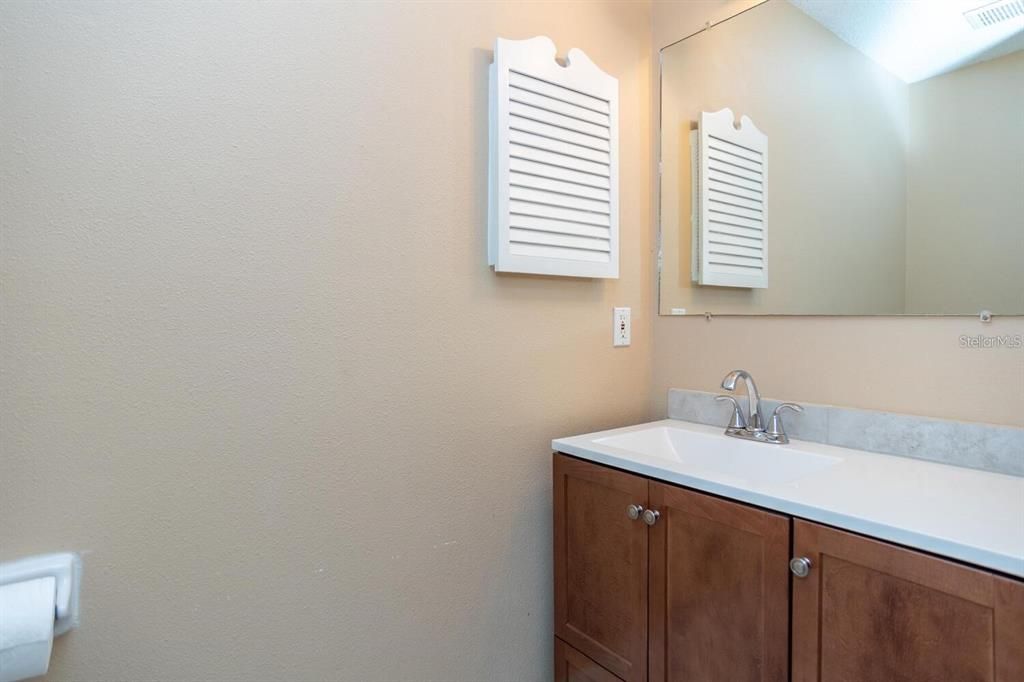 For Rent: $2,600 (3 beds, 1 baths, 1151 Square Feet)