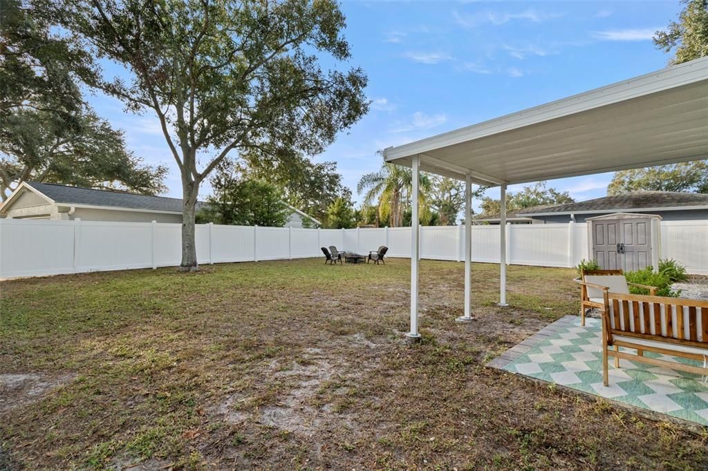 待售: $330,000 (2 贝兹, 2 浴室, 910 平方英尺)