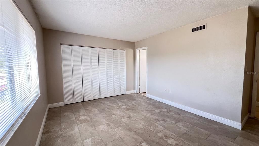 В аренду: $1,560 (3 спален, 2 ванн, 1270 Квадратных фут)