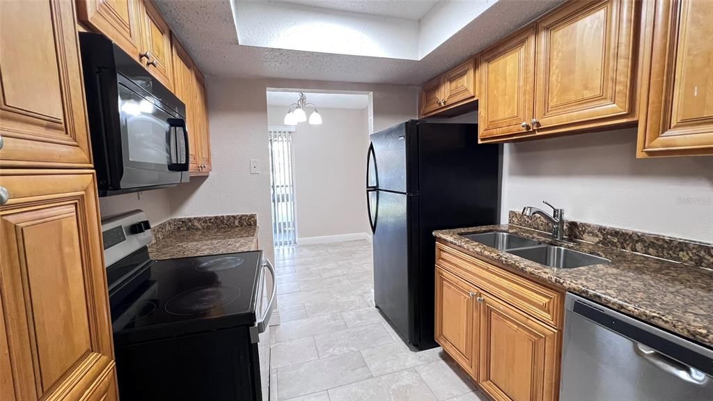 В аренду: $1,560 (3 спален, 2 ванн, 1270 Квадратных фут)