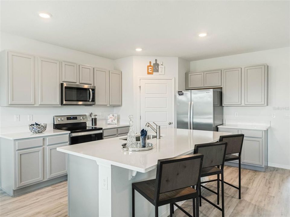 For Sale: $357,490 (5 beds, 3 baths, 2601 Square Feet)