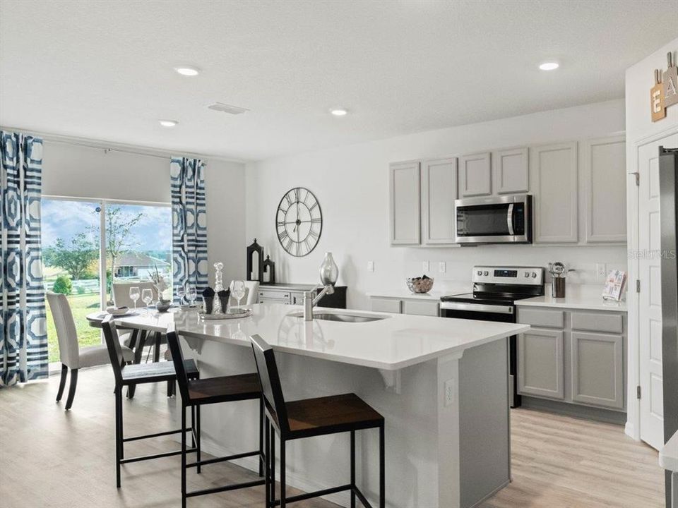 For Sale: $357,490 (5 beds, 3 baths, 2601 Square Feet)