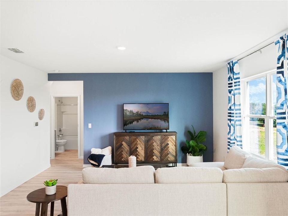 For Sale: $357,490 (5 beds, 3 baths, 2601 Square Feet)