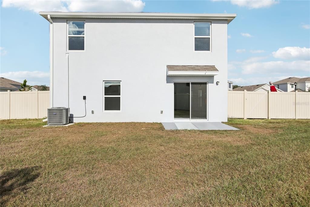 For Rent: $3,000 (5 beds, 3 baths, 2453 Square Feet)