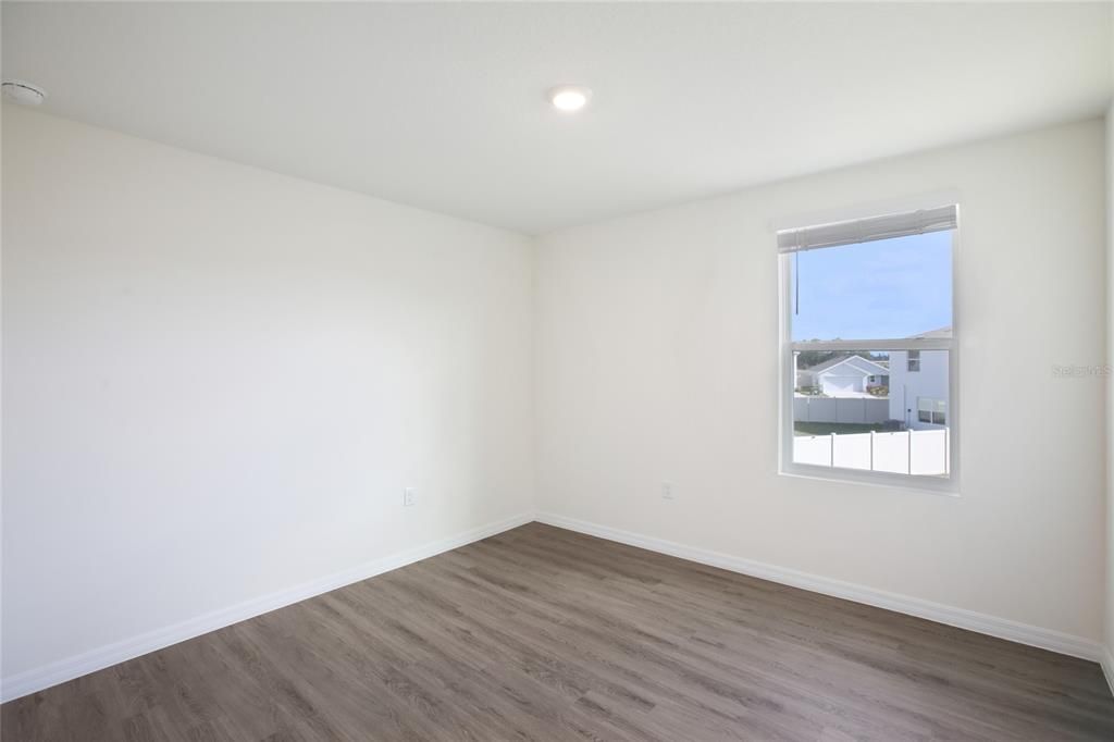 For Rent: $3,000 (5 beds, 3 baths, 2453 Square Feet)