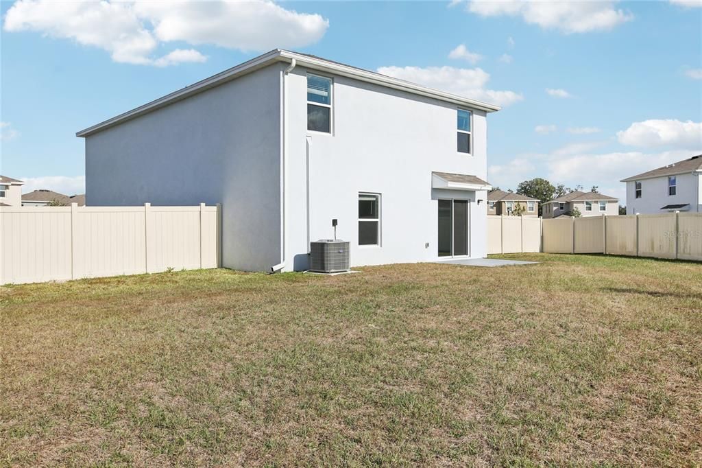 For Rent: $3,000 (5 beds, 3 baths, 2453 Square Feet)