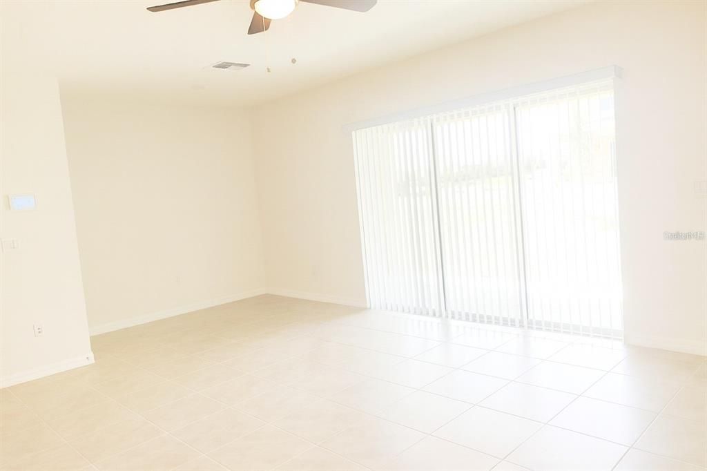 For Rent: $2,150 (3 beds, 2 baths, 1530 Square Feet)