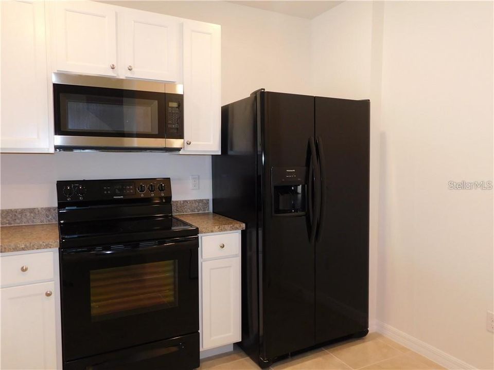 For Rent: $2,150 (3 beds, 2 baths, 1530 Square Feet)