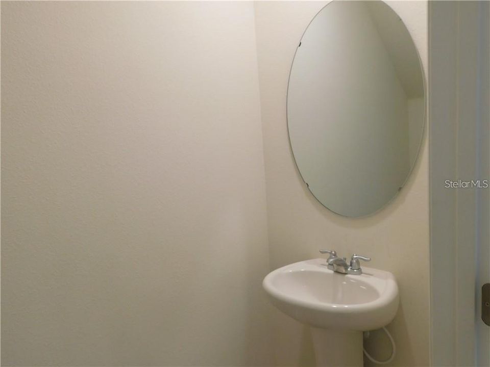 For Rent: $2,150 (3 beds, 2 baths, 1530 Square Feet)