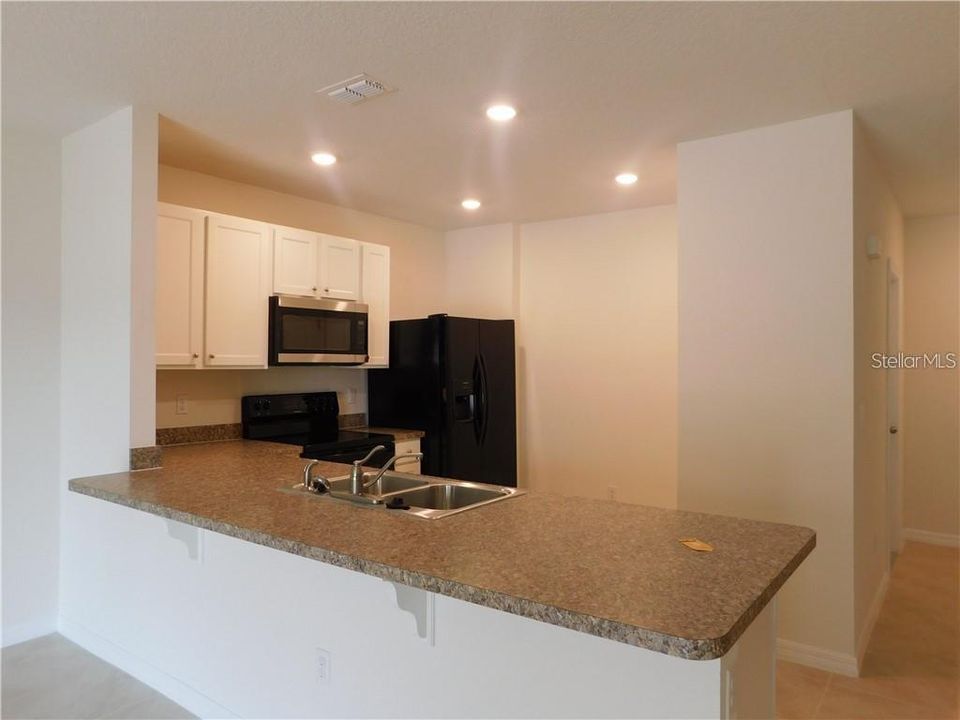 For Rent: $2,150 (3 beds, 2 baths, 1530 Square Feet)