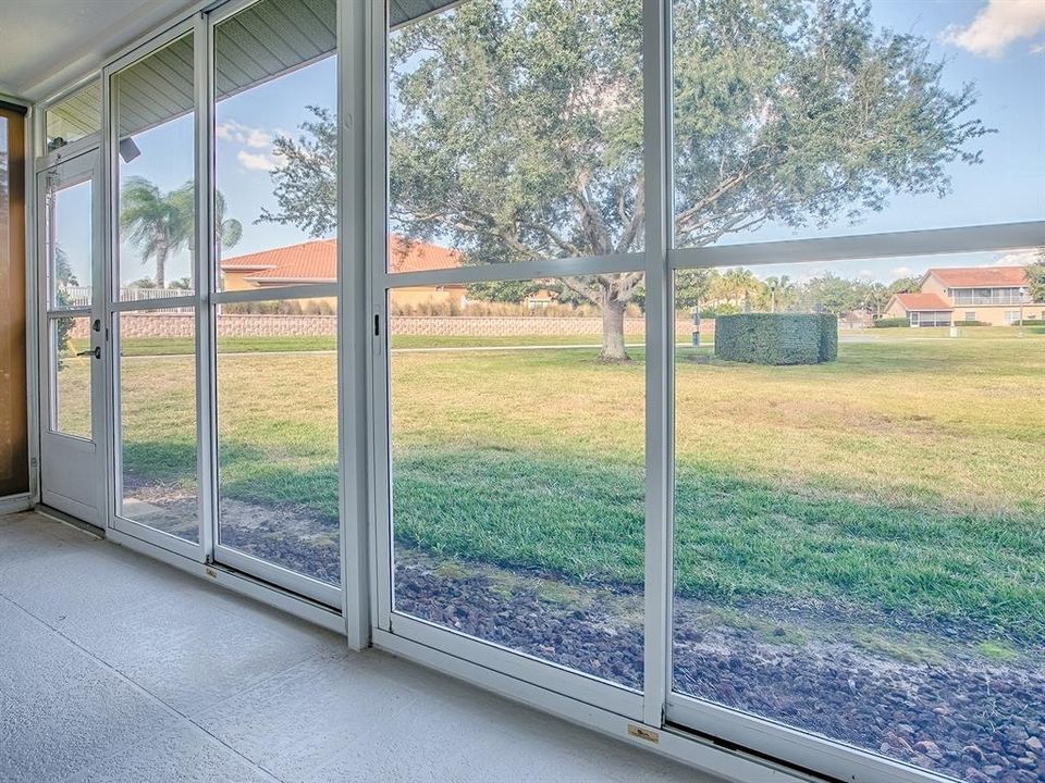 En Venta: $239,000 (2 camas, 2 baños, 1281 Pies cuadrados)