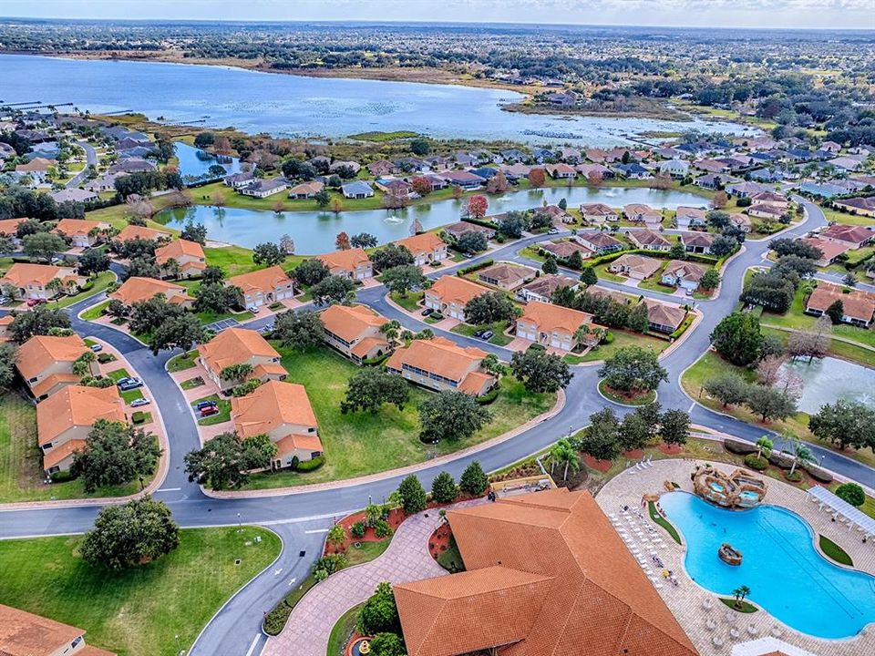 En Venta: $239,000 (2 camas, 2 baños, 1281 Pies cuadrados)