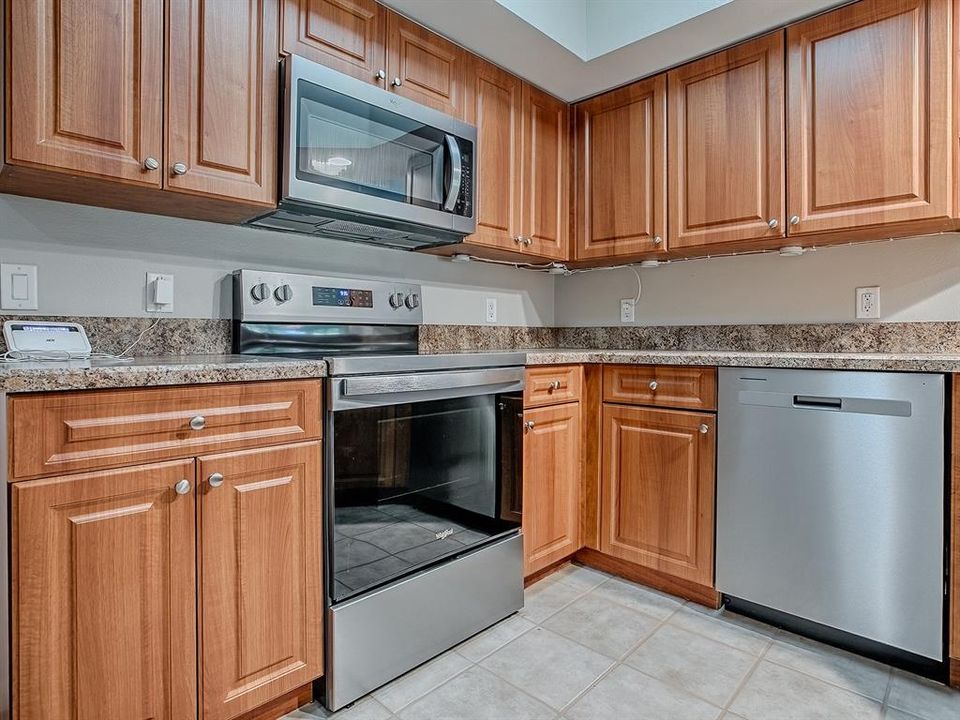 En Venta: $239,000 (2 camas, 2 baños, 1281 Pies cuadrados)