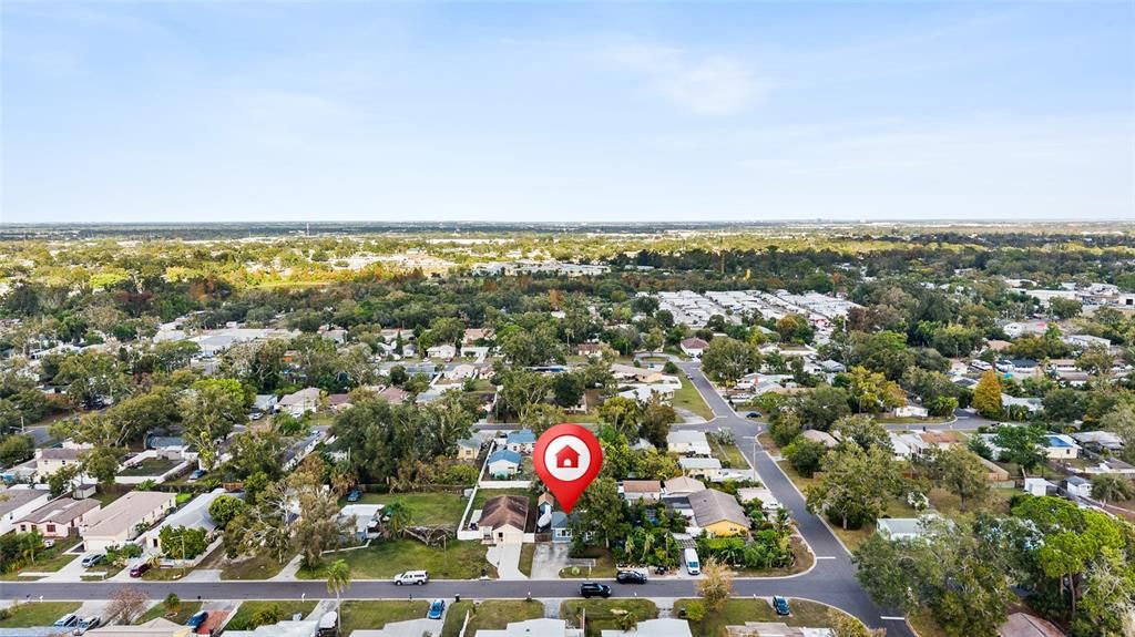 For Sale: $269,900 (2 beds, 1 baths, 888 Square Feet)