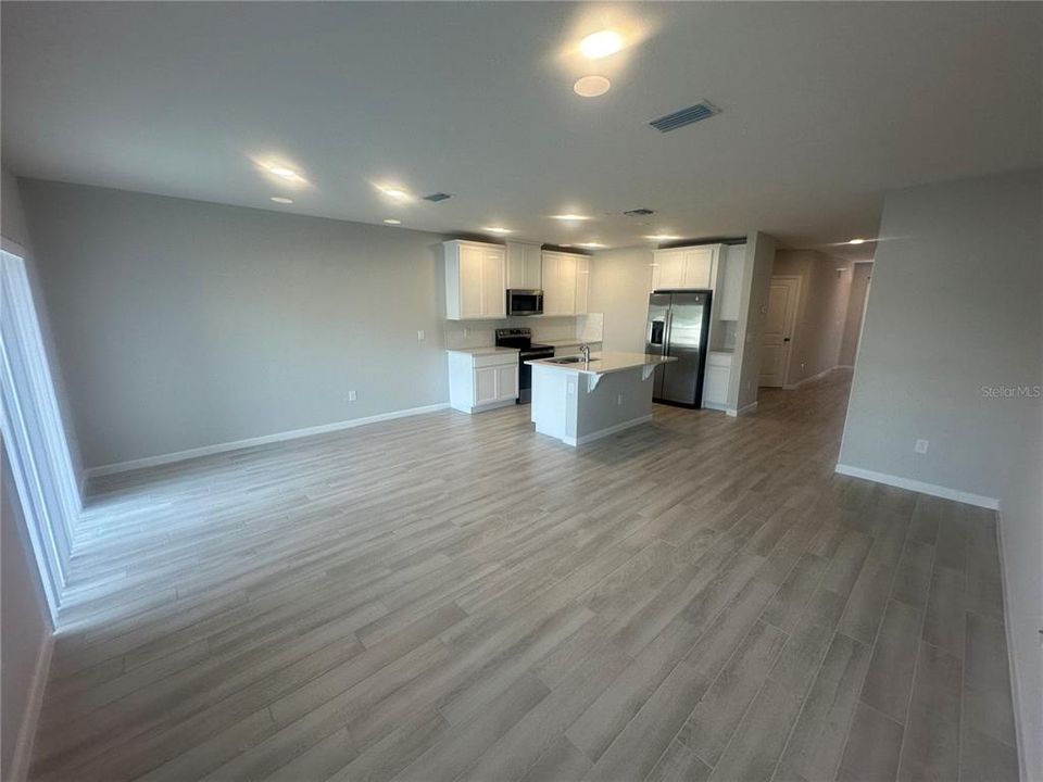 В аренду: $2,440 (3 спален, 2 ванн, 1569 Квадратных фут)