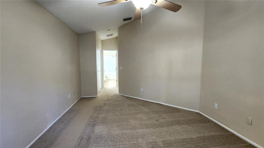 For Rent: $2,000 (3 beds, 2 baths, 1423 Square Feet)