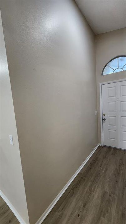 For Rent: $2,000 (3 beds, 2 baths, 1423 Square Feet)