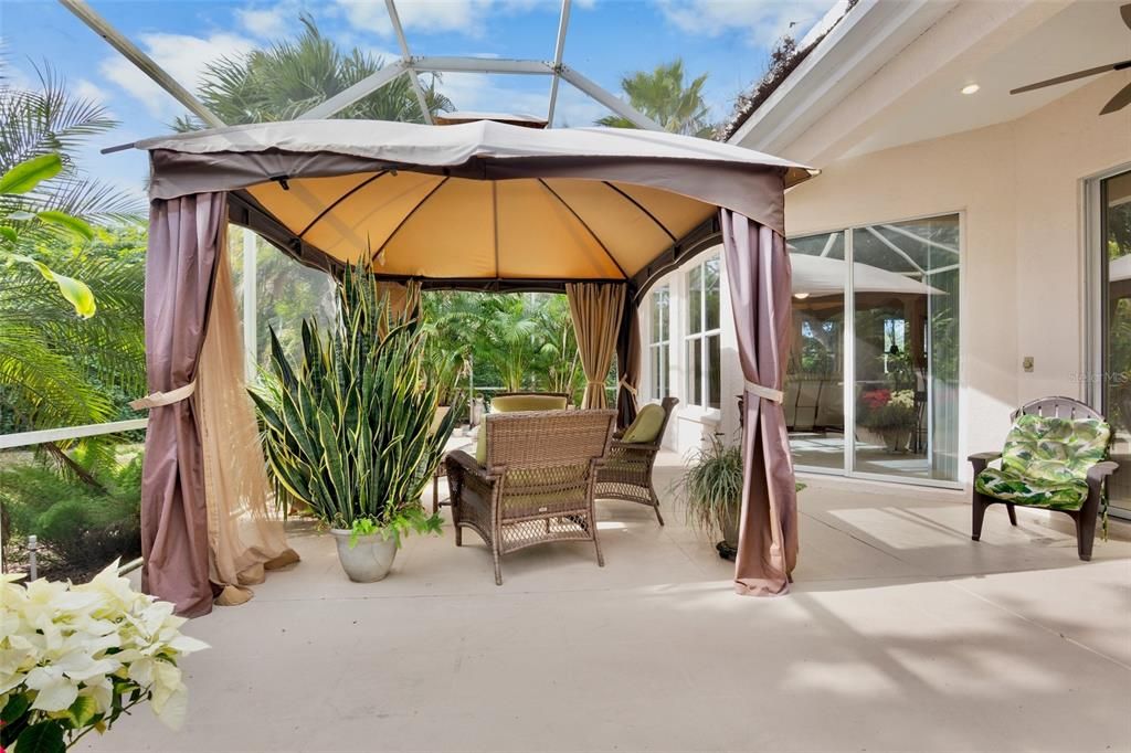 For Sale: $559,000 (4 beds, 2 baths, 2164 Square Feet)