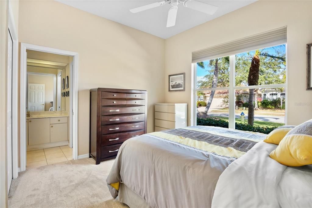 For Sale: $559,000 (4 beds, 2 baths, 2164 Square Feet)