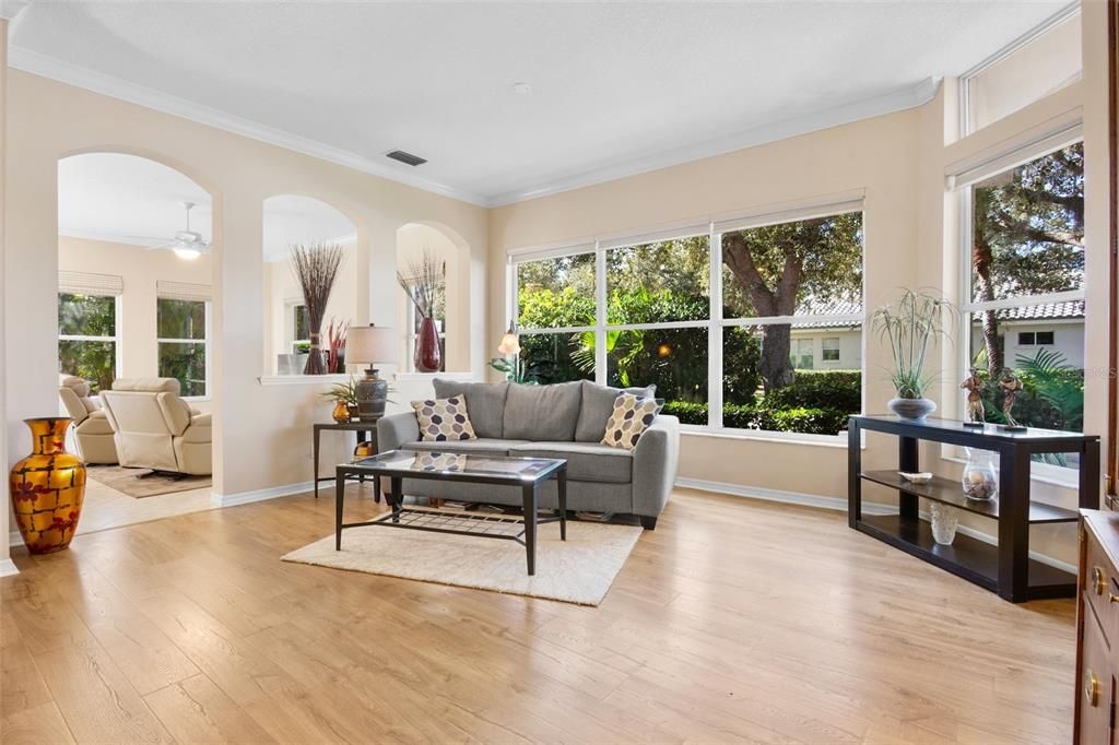 For Sale: $559,000 (4 beds, 2 baths, 2164 Square Feet)